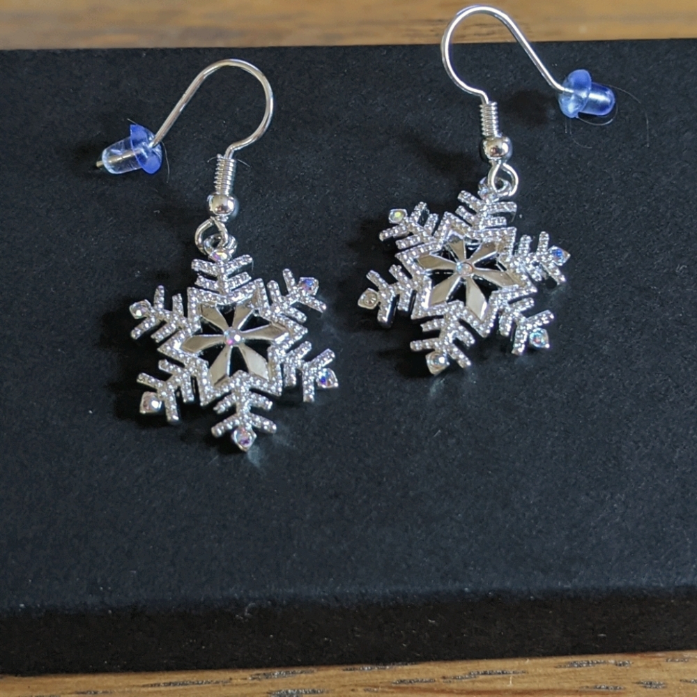 Silver snowflake earrings